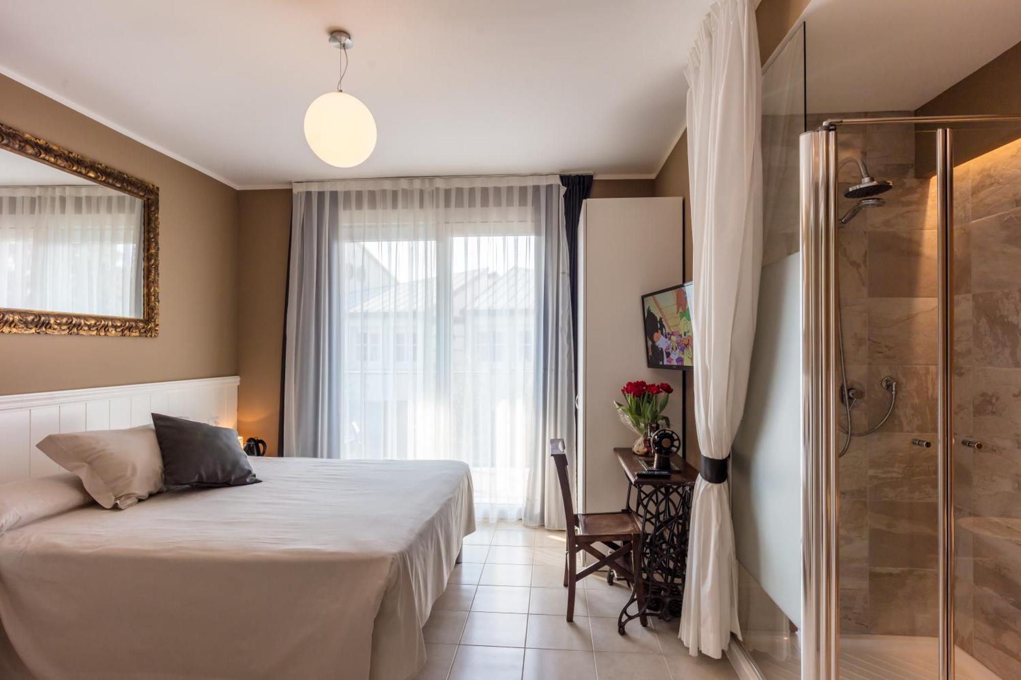 Hotel Maximilian Bardolino Room photo