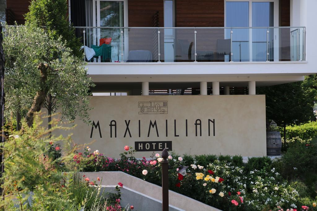 Hotel Maximilian Bardolino Exterior photo
